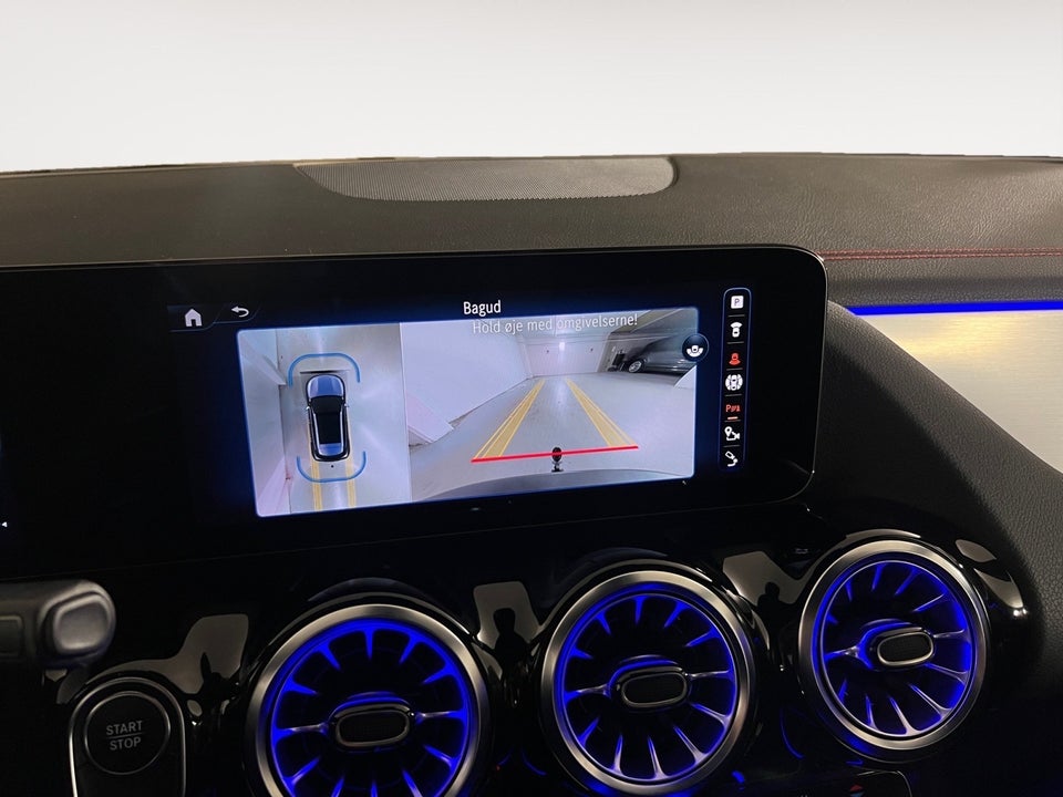 Mercedes EQA300 AMG Line 4Matic 5d