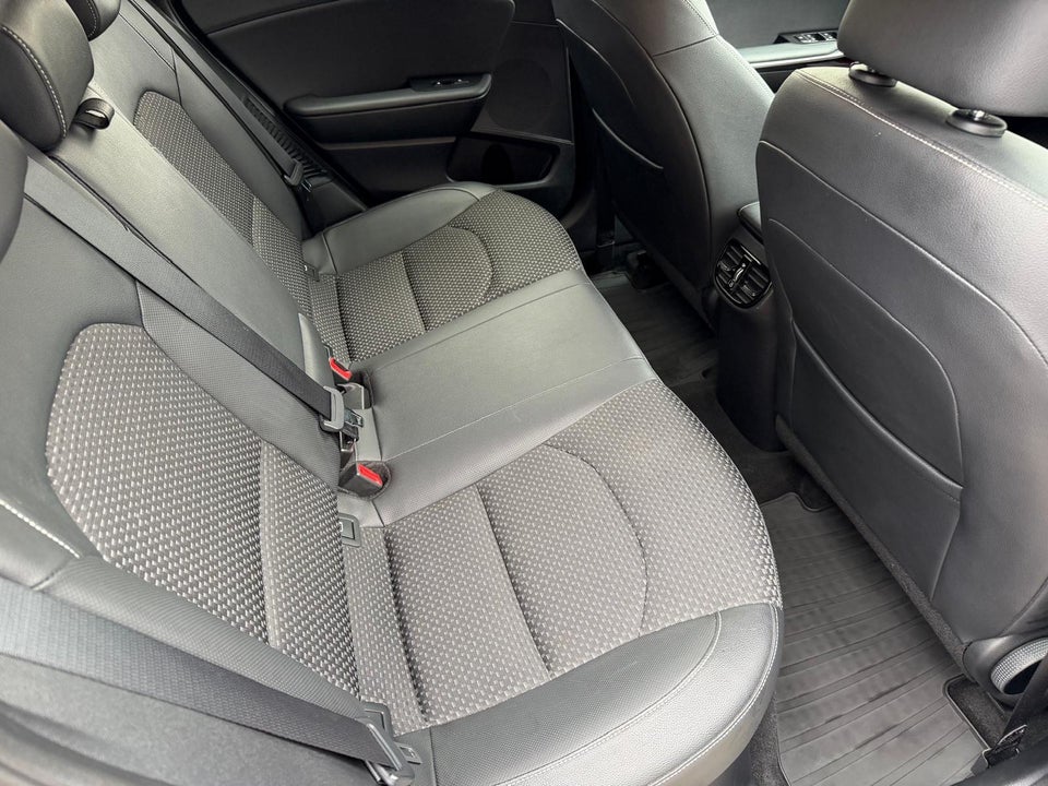 Kia XCeed 1,6 PHEV Upgrade DCT 5d