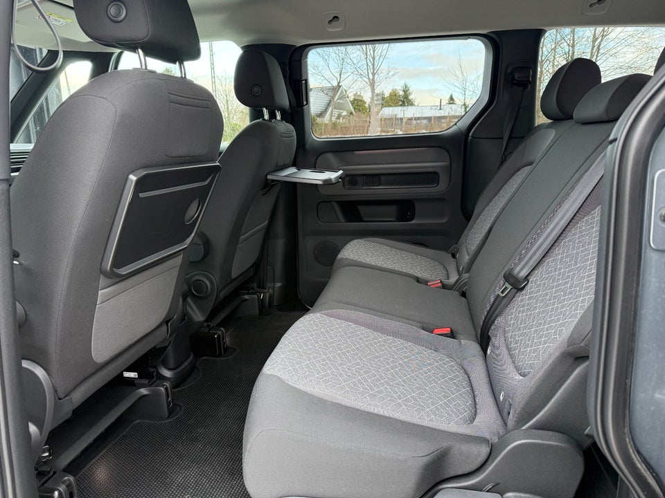 VW ID.Buzz 77 Pro SWB 5d