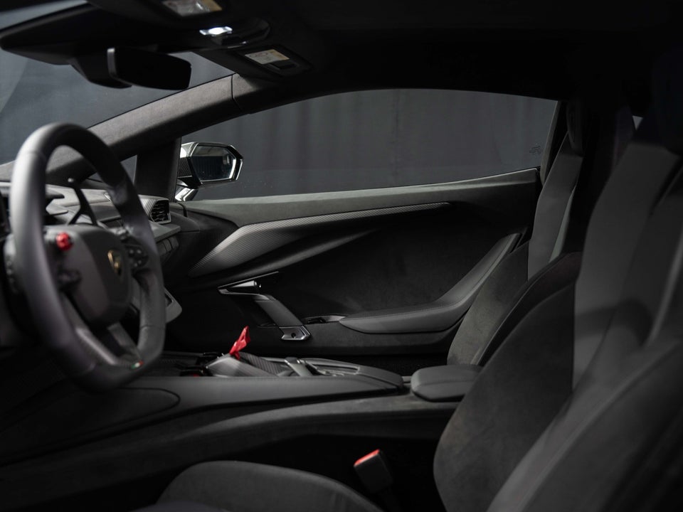 Lamborghini Revuelto 6,5  2d