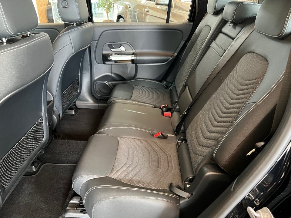 Mercedes EQB250+ Progressive 5d