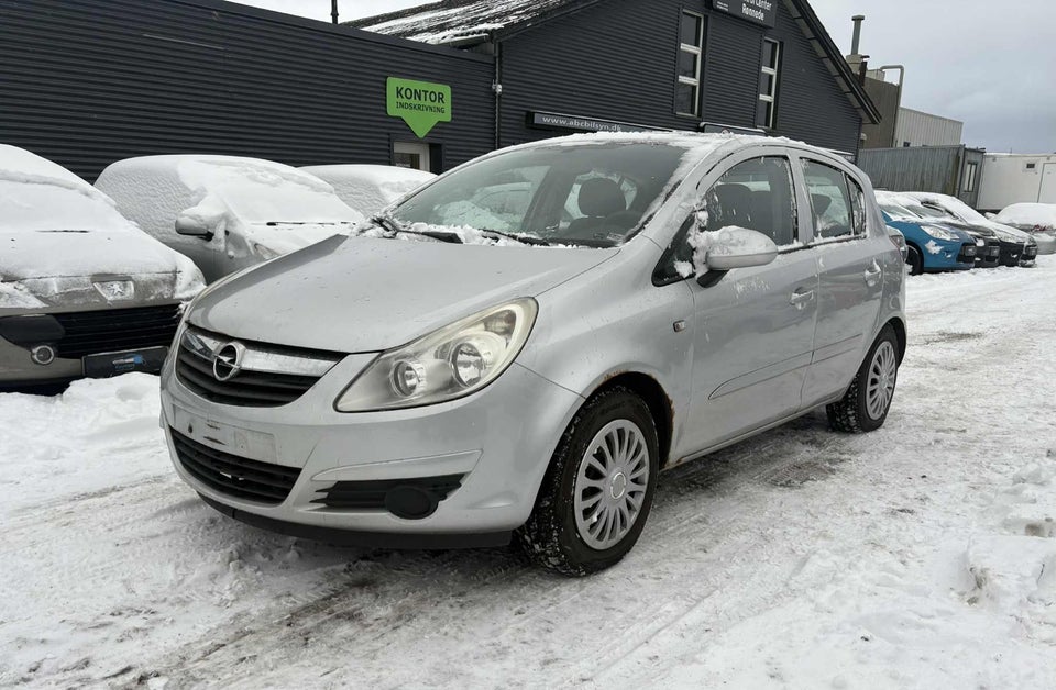 Opel Corsa 1,2 16V Cosmo 5d