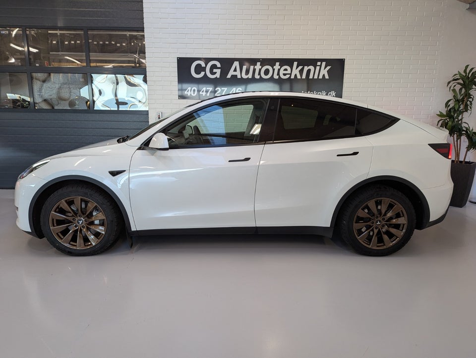 Tesla Model Y Long Range AWD 5d