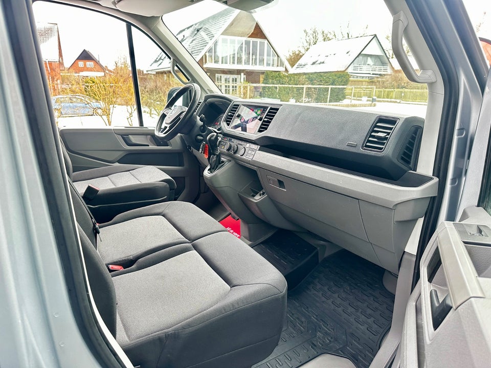 VW Crafter 35 2,0 TDi 177 Kassevogn L3H3 aut.