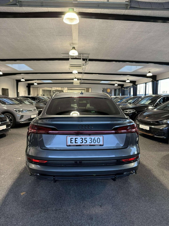 Audi e-tron 55 S-line Sportback quattro 5d