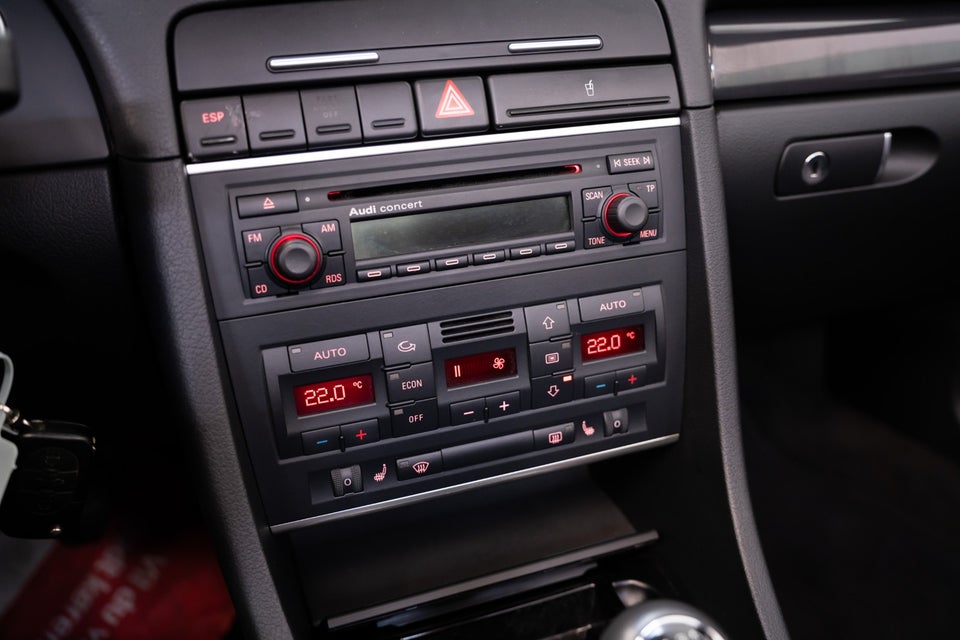 Audi A4 2,4 V6 Cabriolet 2d