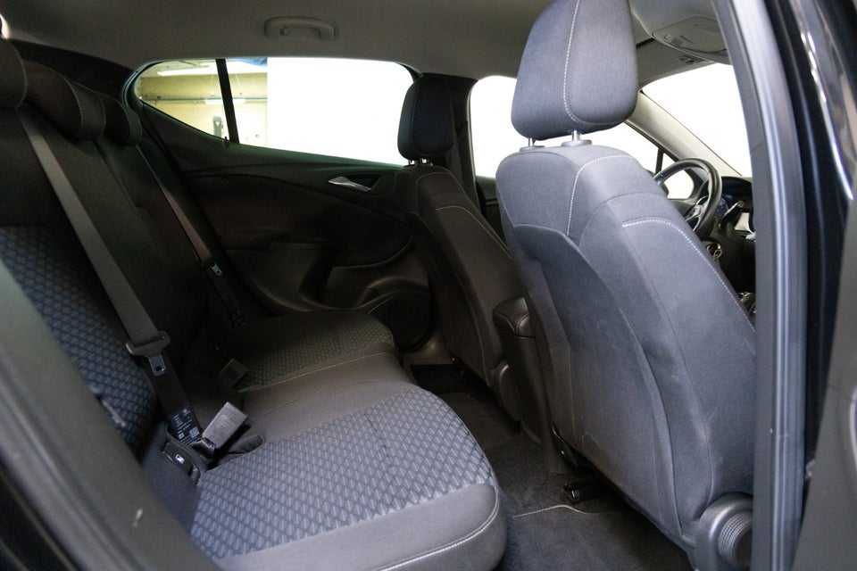 Opel Astra 1,0 T 105 Excite 5d