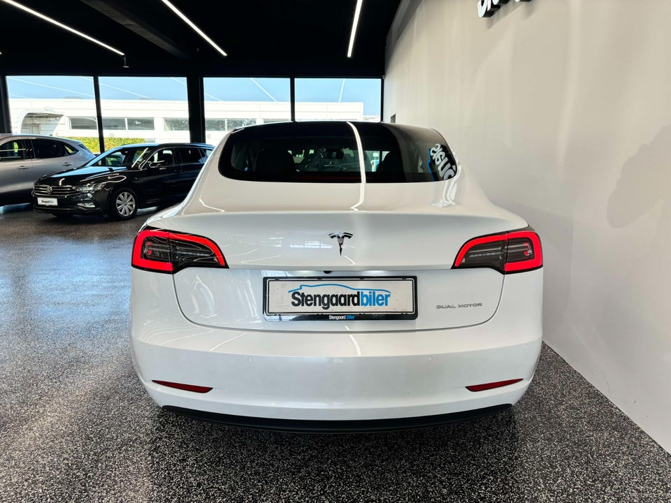 Tesla Model 3 Long Range AWD 4d