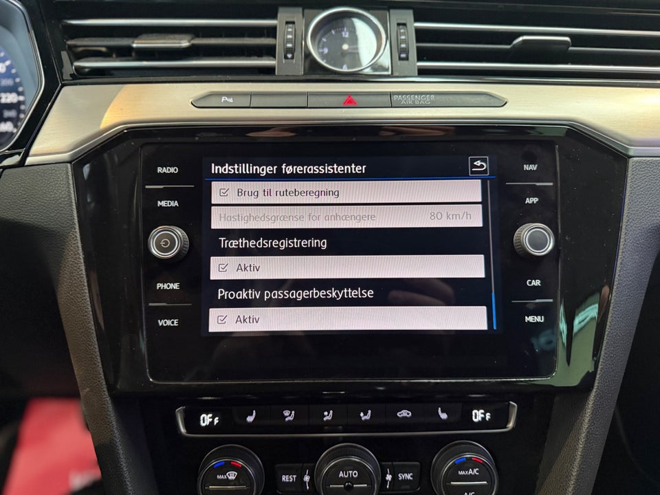 VW Passat 2,0 TDi 190 Comfortline Variant DSG 5d