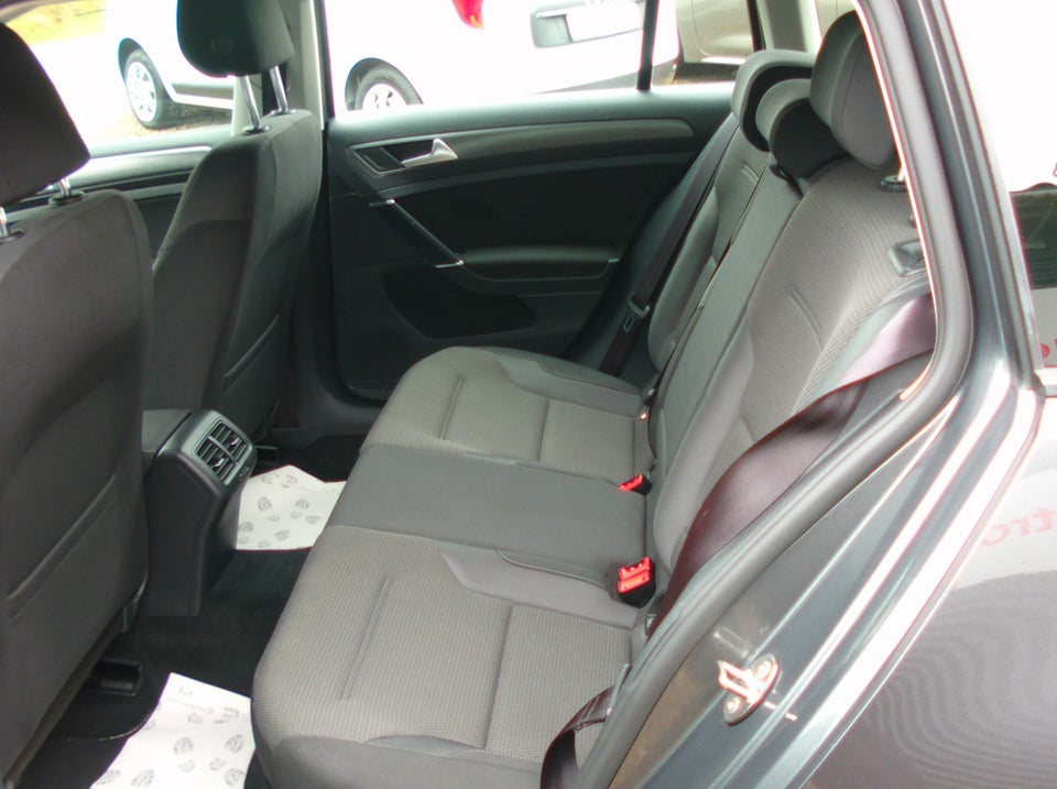 VW Golf VII 1,5 TSi 130 Comfortline Variant DSG 5d