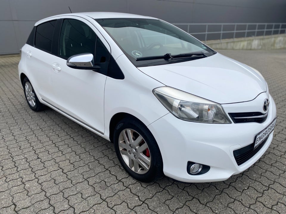 Toyota Yaris 1,0 VVT-i T2 Touch 5d