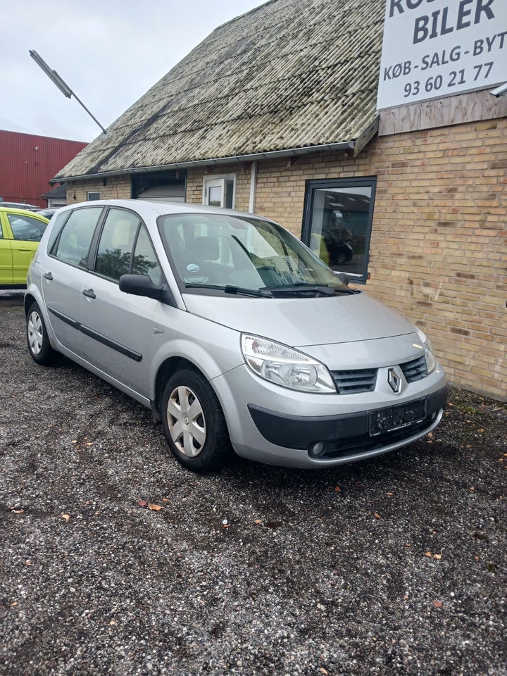 Renault Scenic II 1,6 Expression Comfort 5d