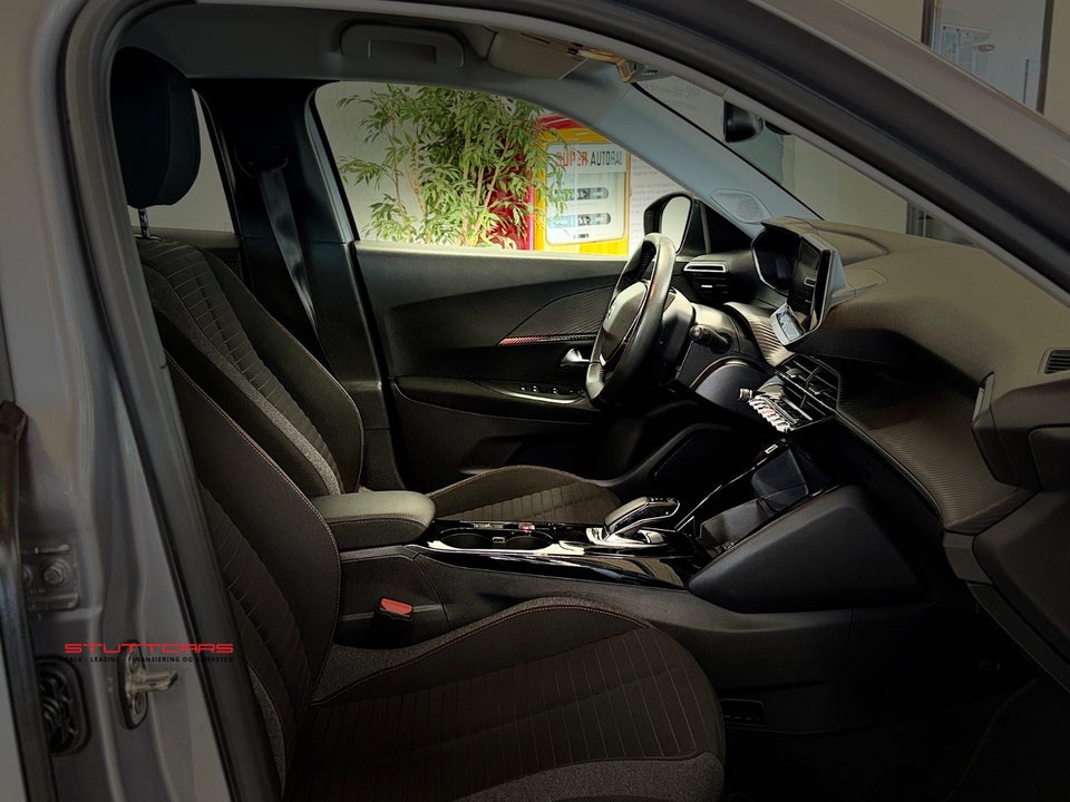 Peugeot e-2008 50 Active 5d