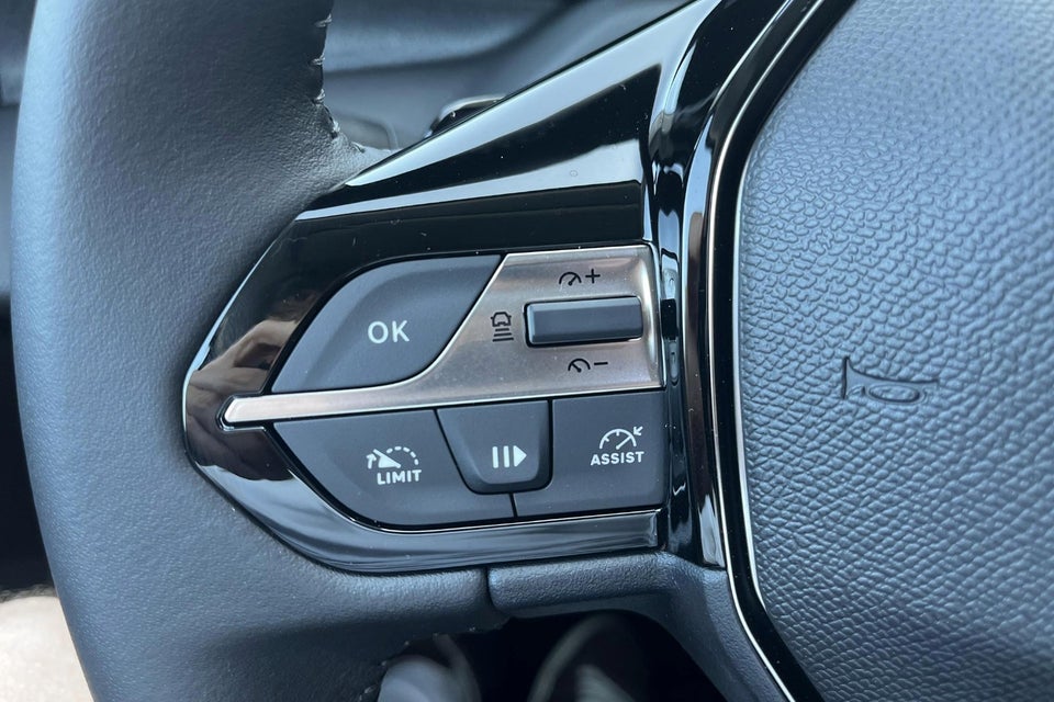 Peugeot e-408 58 Allure 5d