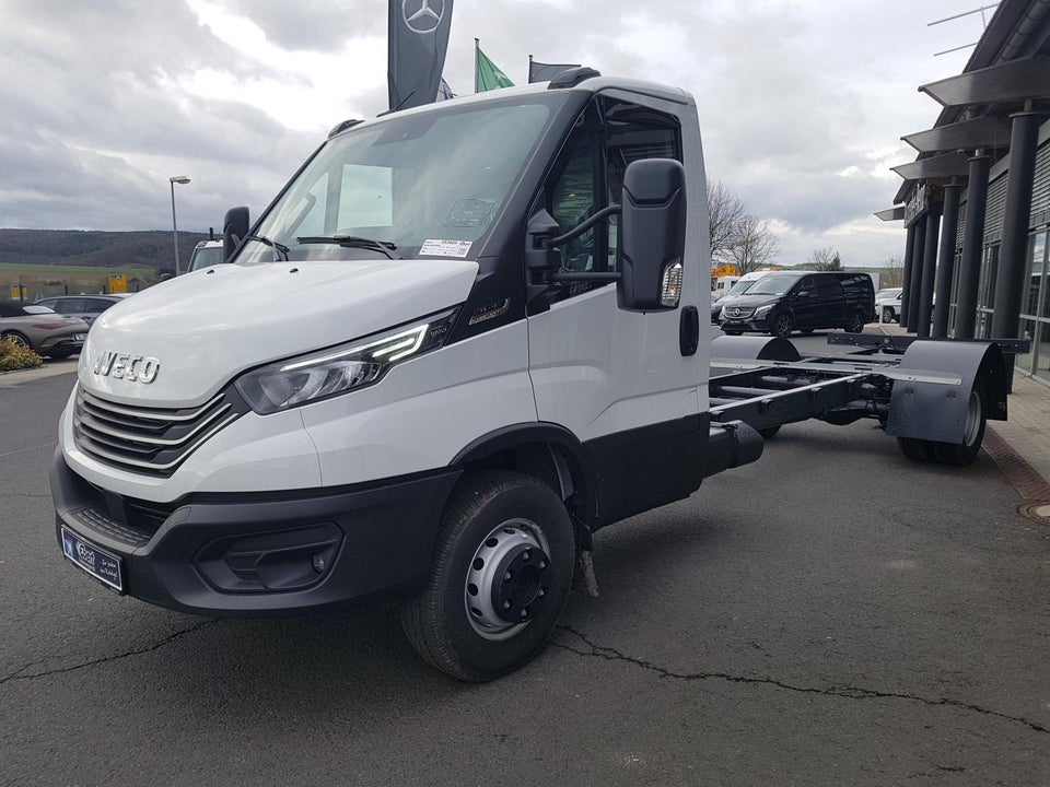 Iveco Daily 3,0 70C18 5100mm Chassis AG8