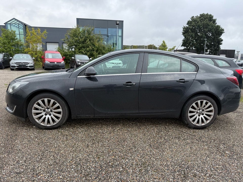 Opel Insignia 1,4 T 140 Edition Sports Tourer eco 5d