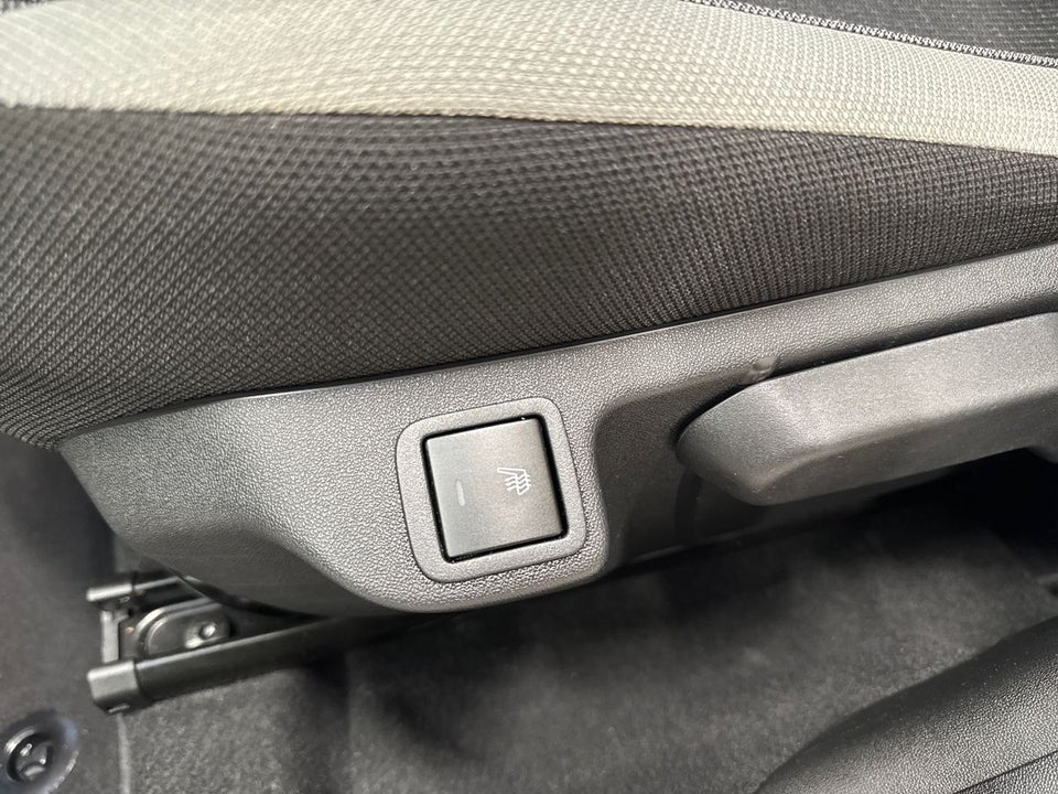 Toyota Aygo 1,0 VVT-i x-press 5d