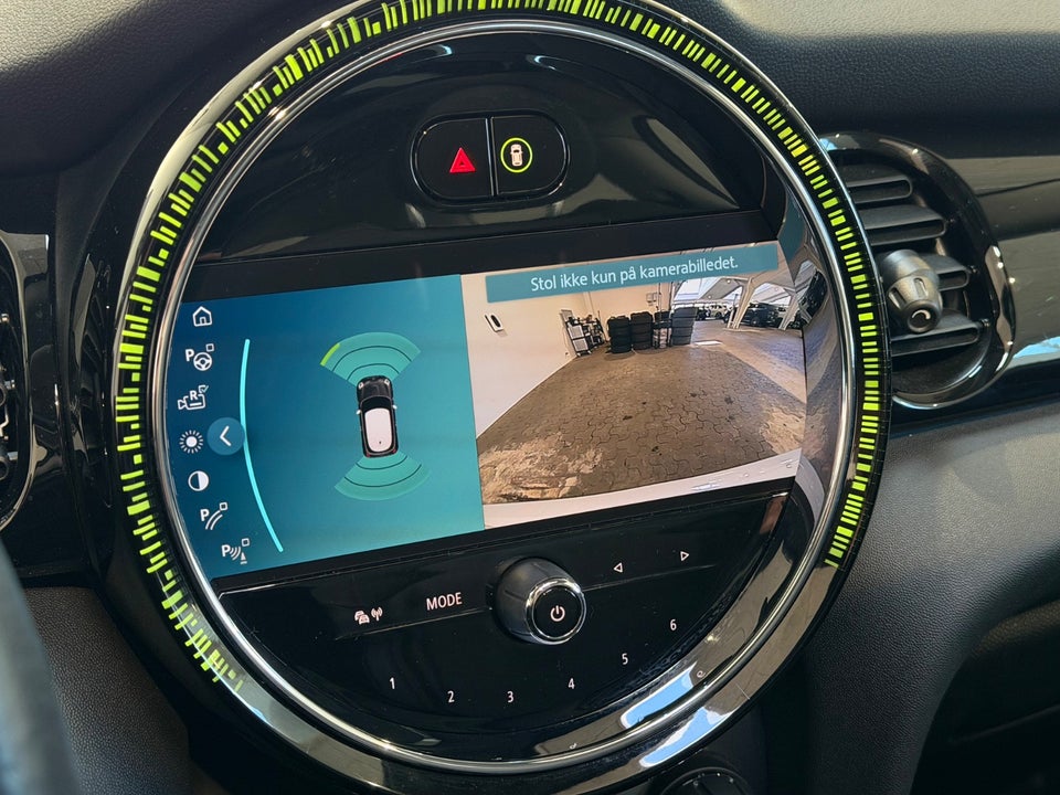 MINI Cooper SE Classic Trim 3d