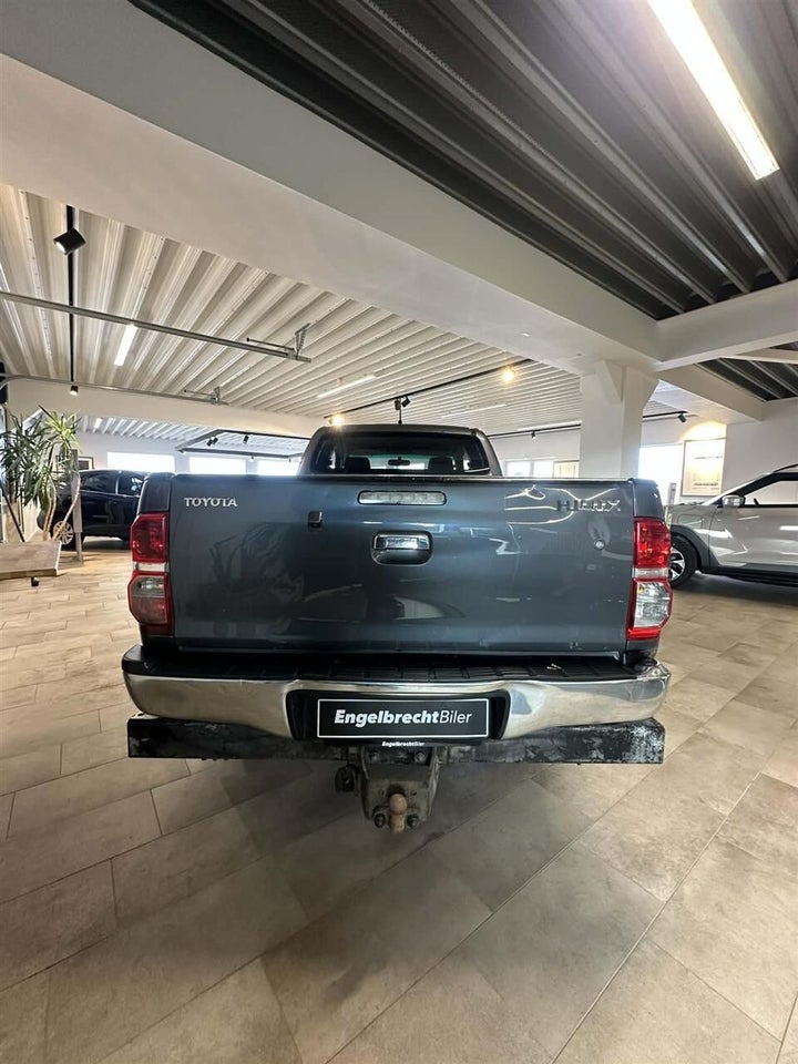 Toyota HiLux 2,5 D-4D 144 Ex.Kab 4x4 T3 2d