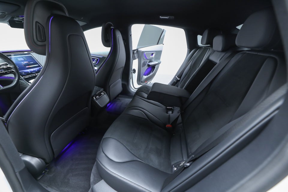 Mercedes EQE350 AMG Line 4d