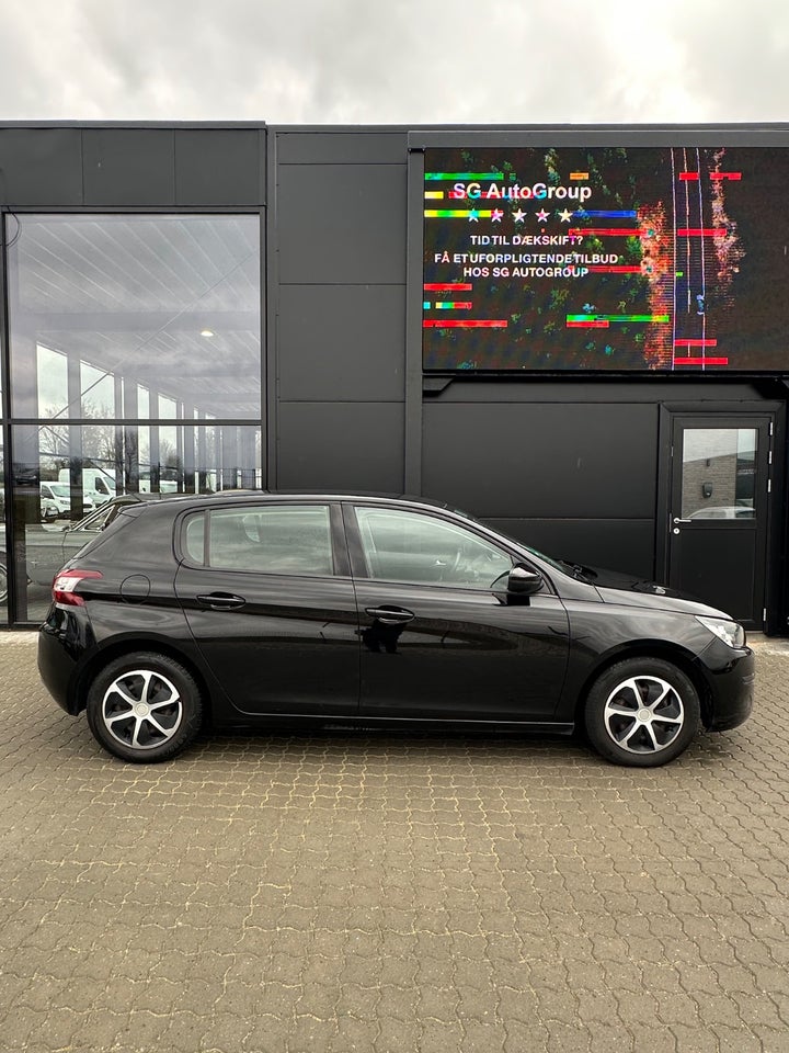 Peugeot 308 1,2 VTi 82 Access 5d