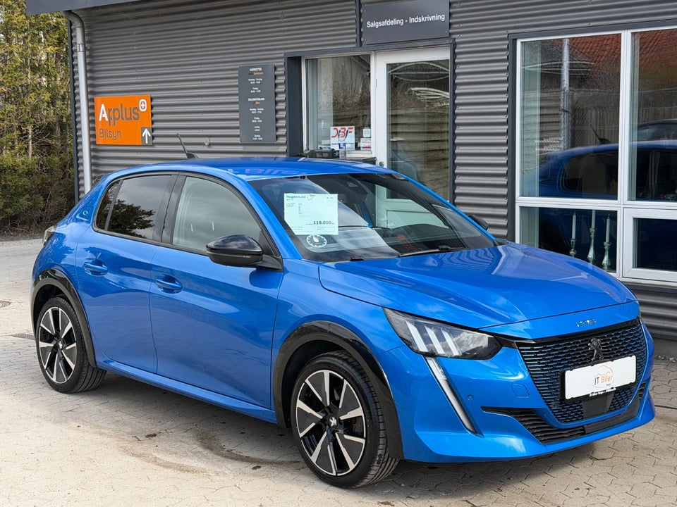 Peugeot e-208 50 GT 5d
