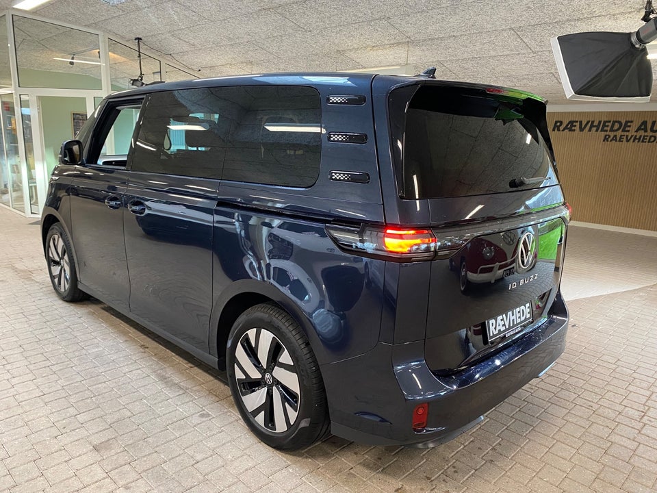VW ID.Buzz 77 Pro SWB 5d