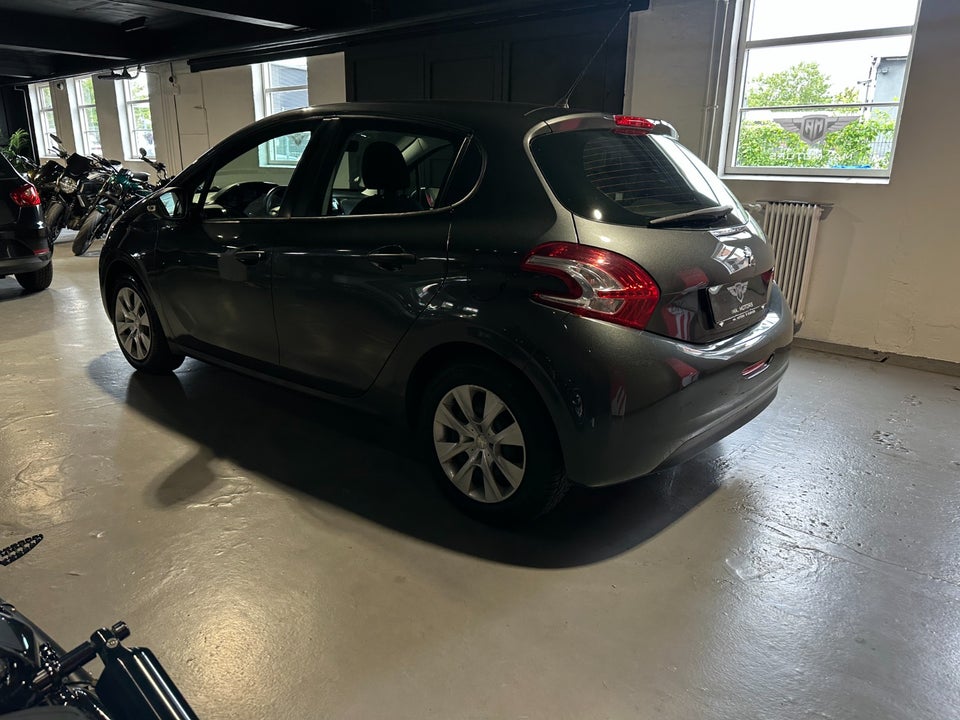Peugeot 208 1,0 VTi Access 5d