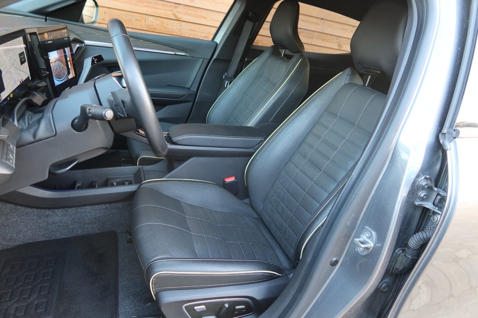 Renault Megane E-Tech 60 Iconic 5d