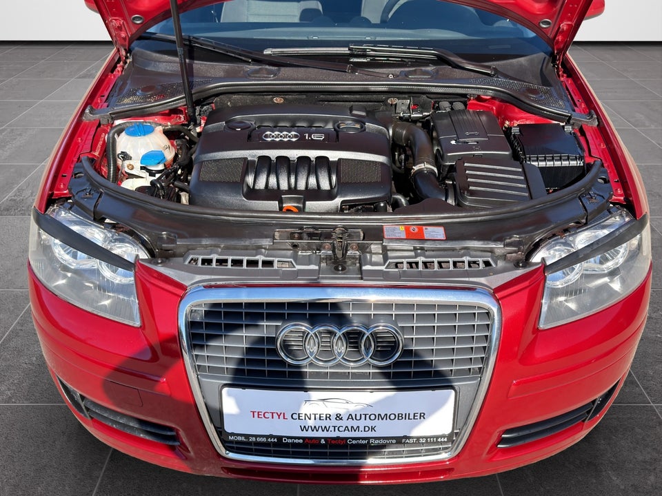 Audi A3 1,6 Ambiente Sportback 5d