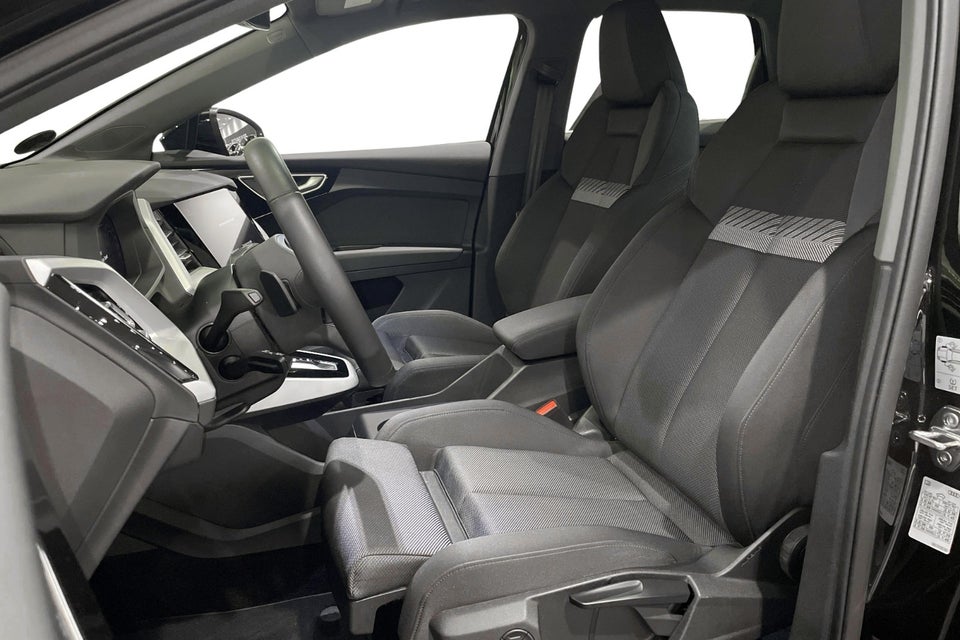 Audi Q4 e-tron 45 Progress 5d