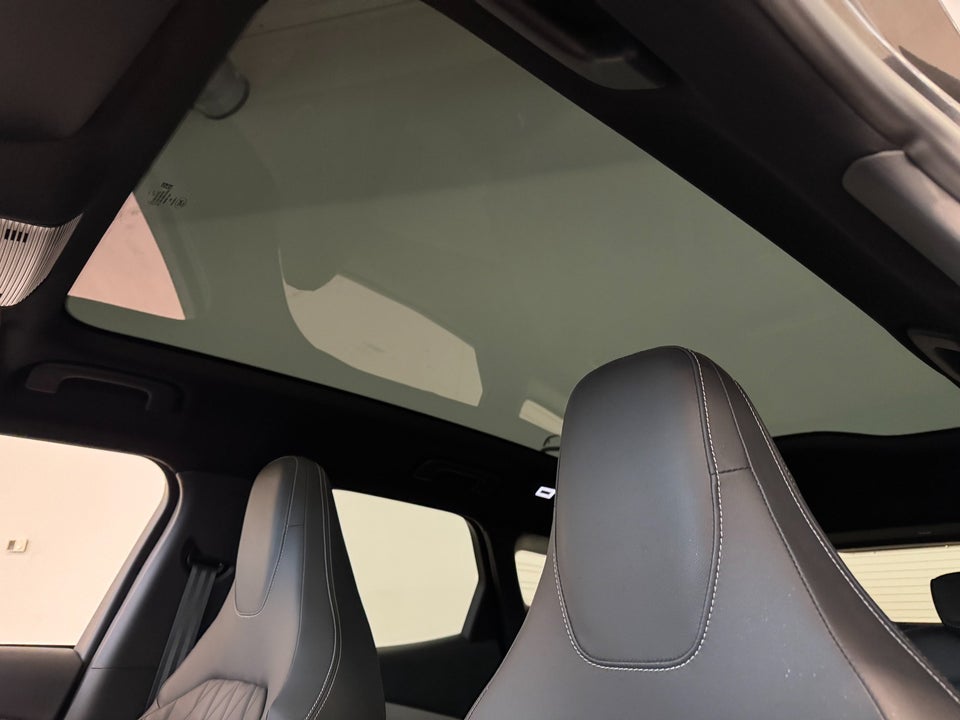 Ford Explorer 82 Premium Extended Range 5d