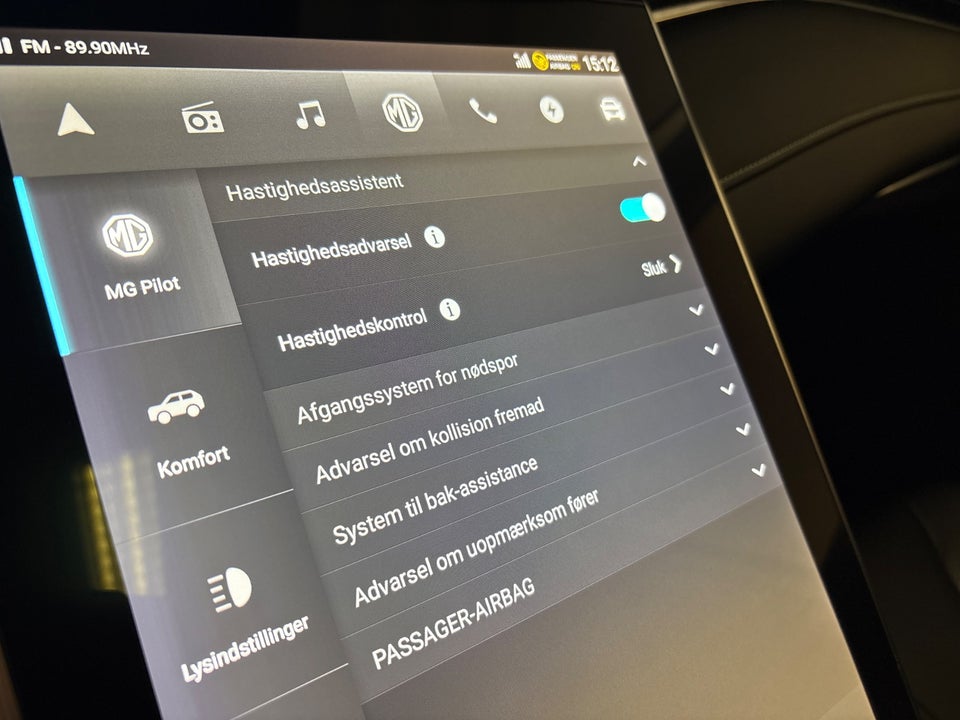 MG Marvel R Luxury 5d