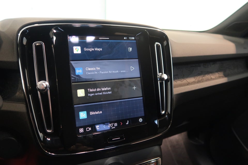 Volvo XC40 ReCharge Twin Plus 5d