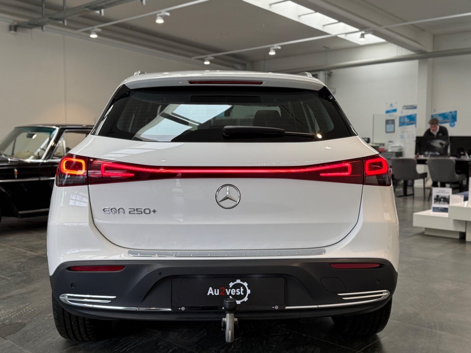 Mercedes EQA250+ Progressive 5d