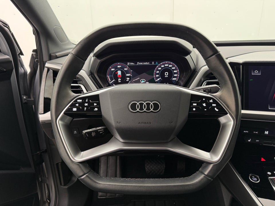 Audi Q4 e-tron 40 Advanced 5d