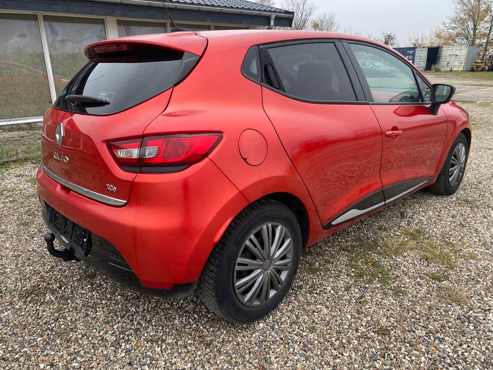 Renault Clio IV 0,9 TCe 90 Expression 5d