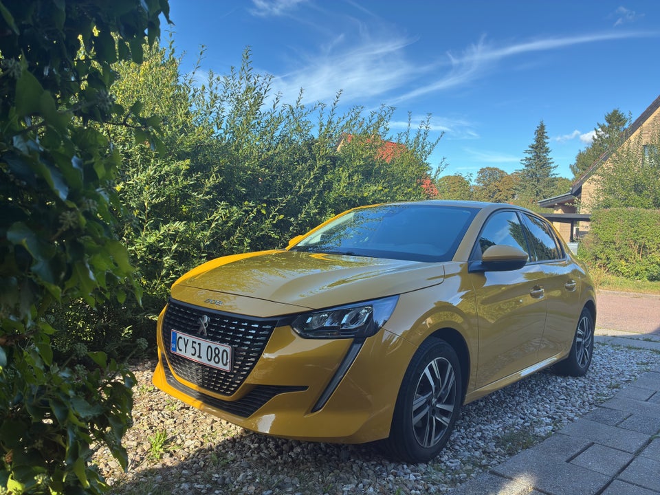 Peugeot 208 1,2 PureTech 100 Allure 5d