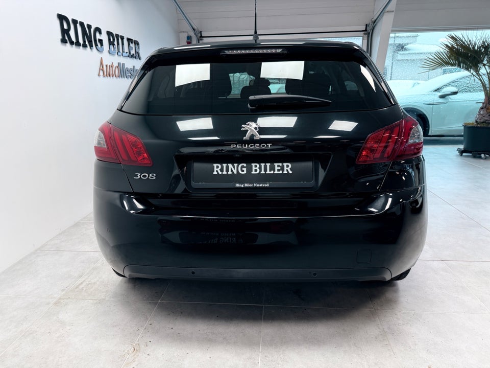 Peugeot 308 1,5 BlueHDi 130 Style 5d