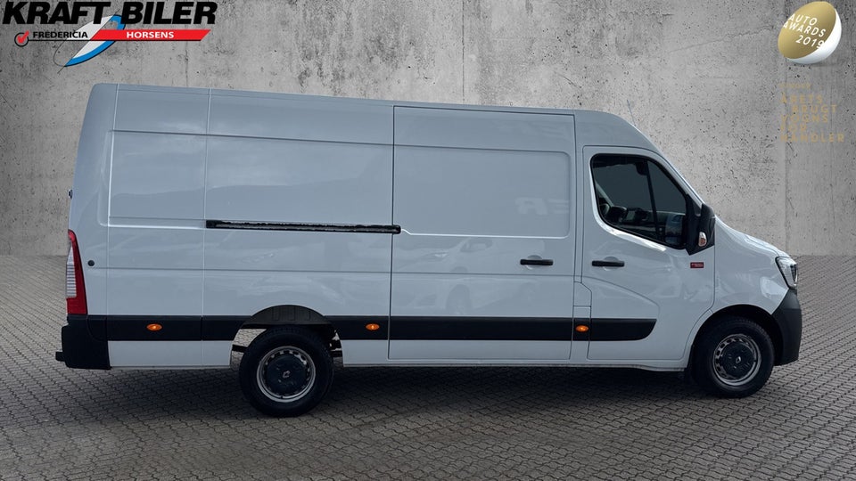 Renault Master IV T35 2,3 dCi 145 L3H2 Kassevogn RWD