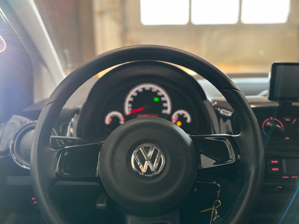 VW Up! 1,0 75 Move Up! ASG BMT 5d