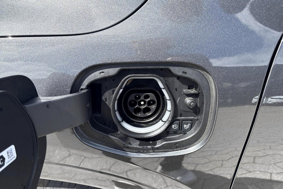 Ford Kuga 2,5 PHEV ST-Line X CVT 5d
