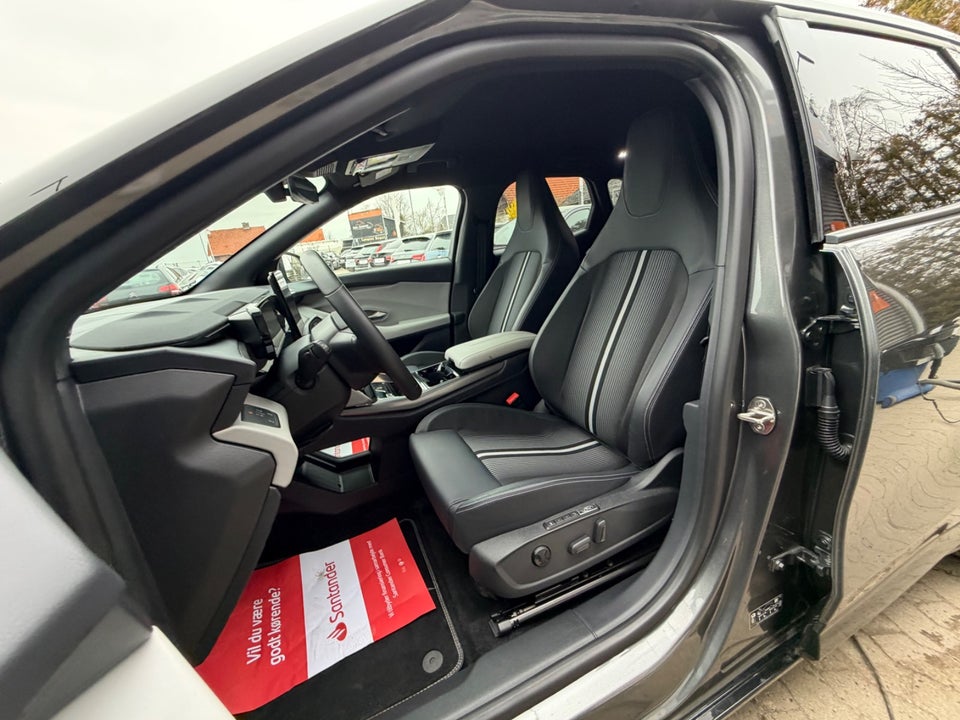 Ford Capri 77 Select Extended Range 5d