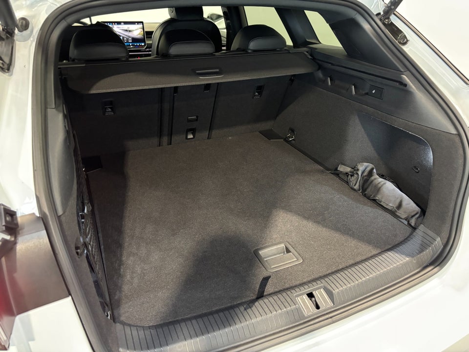 VW ID.7 77 Style Tourer 5d