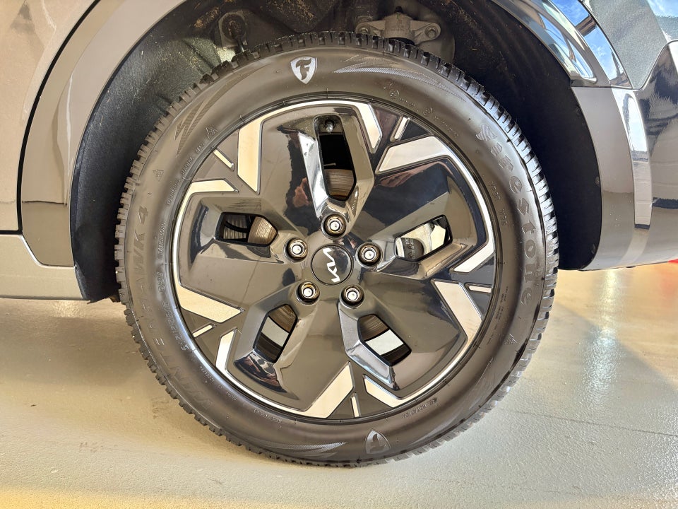 Kia Niro 64 EV Prestige 5d