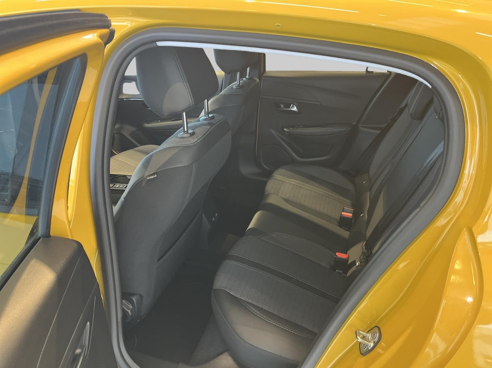 Peugeot 208 1,2 PureTech 100 Allure EAT8 5d