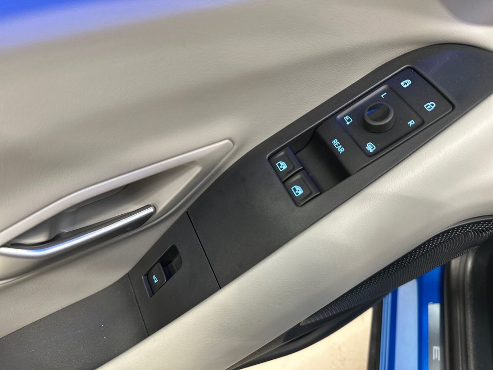 Ford Explorer 82 Premium Extended Range 5d