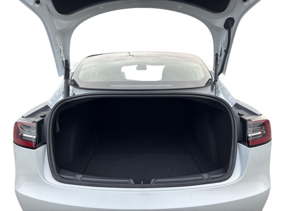 Tesla Model 3 RWD 4d