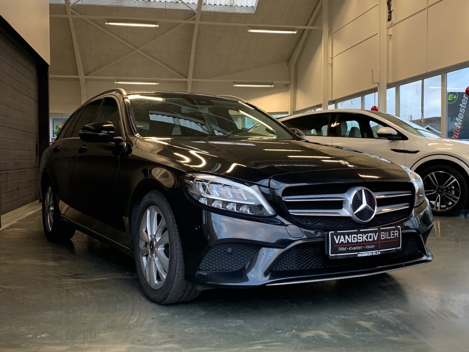 Mercedes C220 d 2,0 Avantgarde stc. aut. 5d