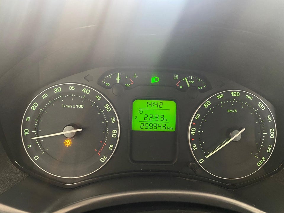 Skoda Octavia 1,6 FSi Ambiente 5d